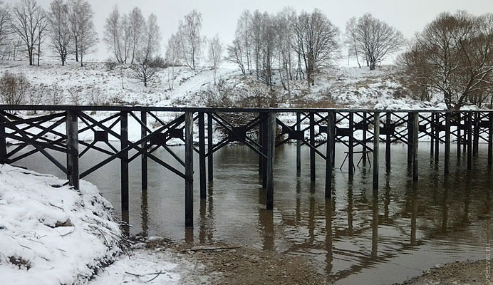 Свайные мосты: надежное решение для преодоления водных преград в Дальнереченске от 56144 руб